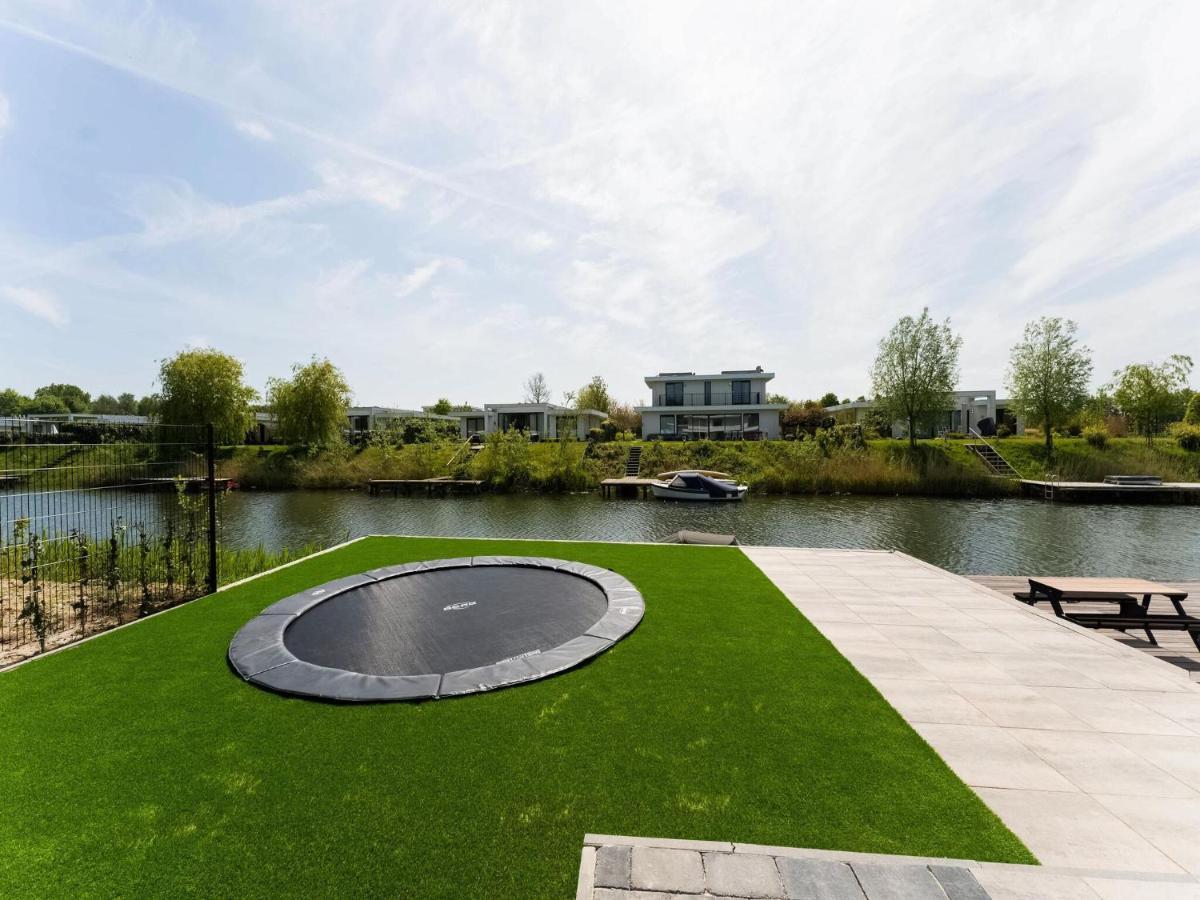Swanky Villa In Zeewolde With Garden Exterior photo