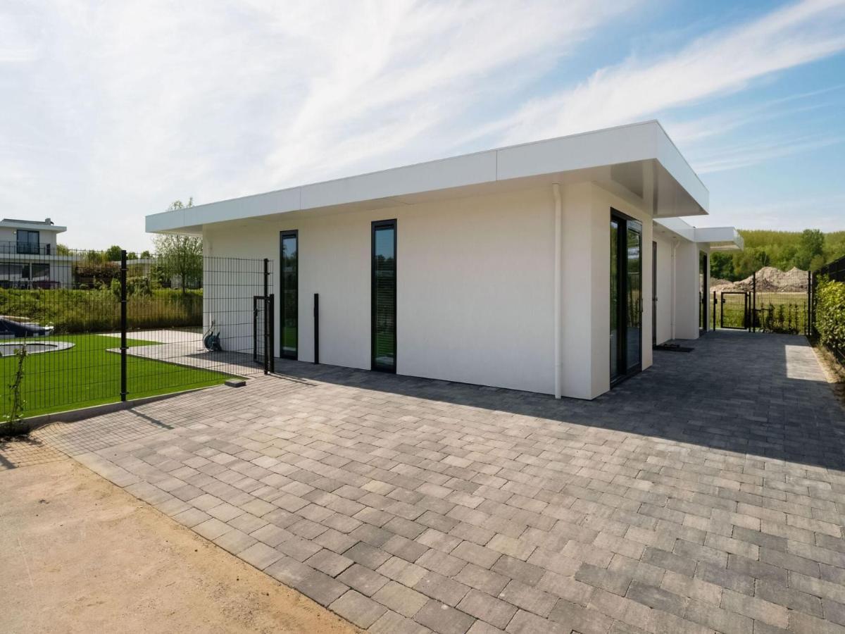 Swanky Villa In Zeewolde With Garden Exterior photo